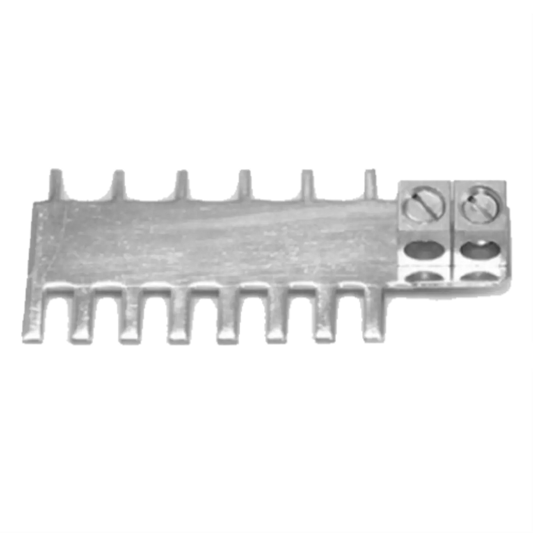 Outback Power Combiner Bus Bar with #2/0 AWG Output Lug (SKU Part Number FW-CBUS-8).