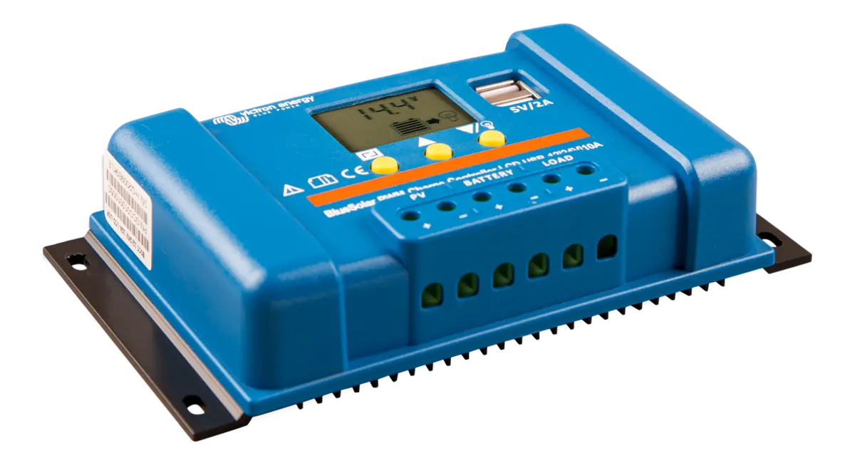 Victron Energy BlueSolar PWM-LCD&USB 12/24V-30A.