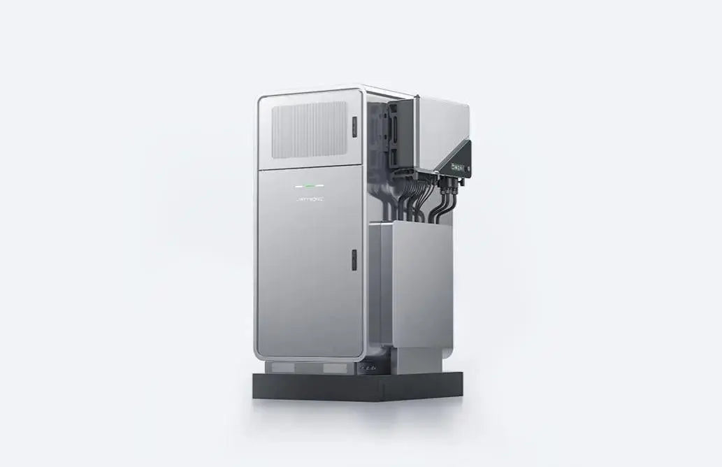 WattCision Outdoor C&I ESS Series – AI-Optimized Commercial EV Charging & Energy Storage Solution.